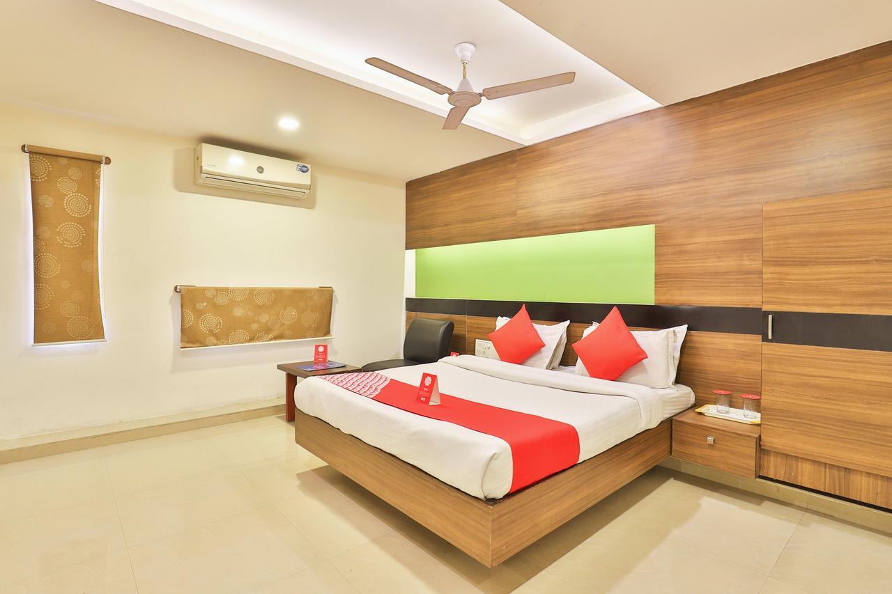 Oyo 4605 Hotel Aakarsh Dharamshala Extérieur photo